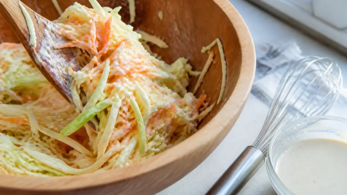 Coleslaw : la vinaigrette qui fait la différence