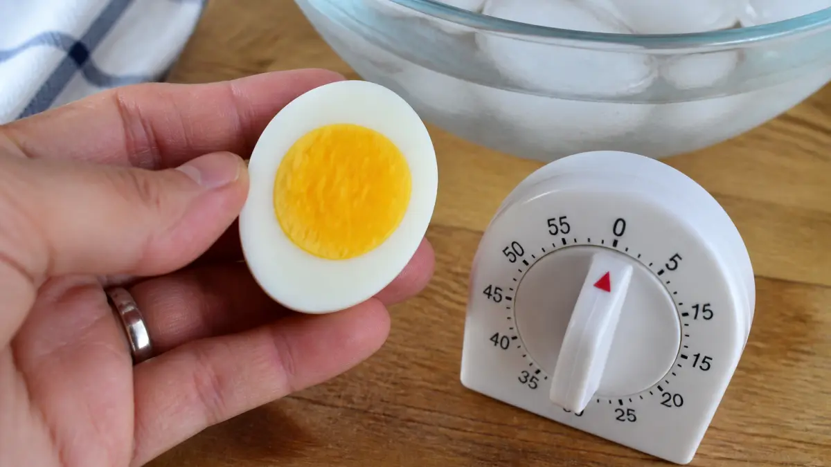 Temps de cuisson parfait pour un œuf dur : combien de minutes ?