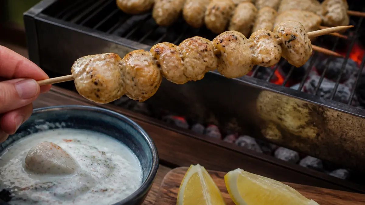 Brochettes de poulet fondantes : le secret d'une marinade irrésistible